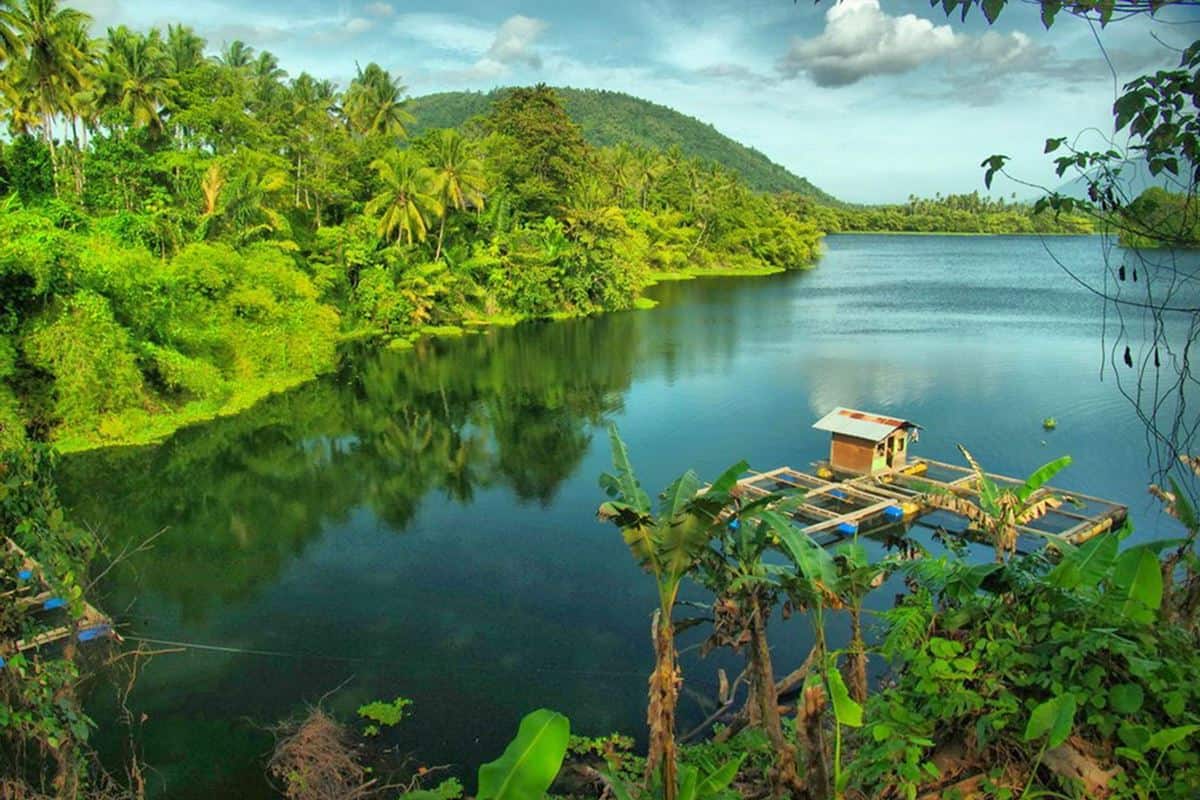 Tempat Menarik Di Utara / Pulau samosir adalah tujuan wisata populer ...